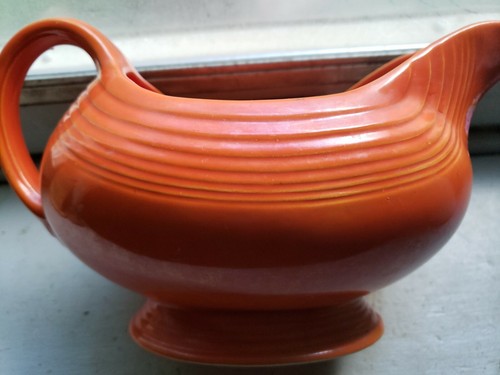 Vintage HLC Fiesta Orange Sauce/Gravy Boat 15 oz. - Picture 10 of 10
