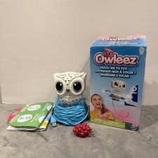 Spin Master Owleez Flying Baby Owl Interactive Toy (White)  Lights & Sounds  VGC