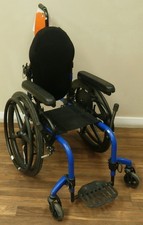 KI MOBILITY CLICK WHEELCHAIR w/ SEAT WIDTH 12" AND SEAT DEPTH 12" GOOD