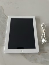 Apple iPad A1395 16GB White Silver 9.7" Wi-Fi Tablet with Charger