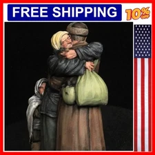 1/35 Scale Soviet Mother and Soldier Reunion Resin Figure Model Kit World War...