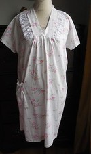NWOT WHITE WITH PINK FLORAL PRINT SWEET WHISPERS COTTON WOMEN'S NIGHTGOWN SIZE M