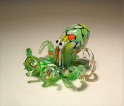Blown Glass OCTOPUS Figurine - Green, Marine Life, Sea Creature - Great Gift