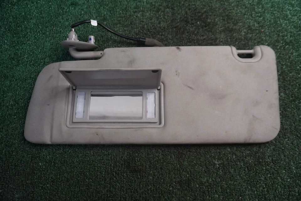 Dodge Ram 2500 2016 lado del conductor parasol fabricante de equipos originales 1 pieza 1VF25BD1AD Foto 2 de 3