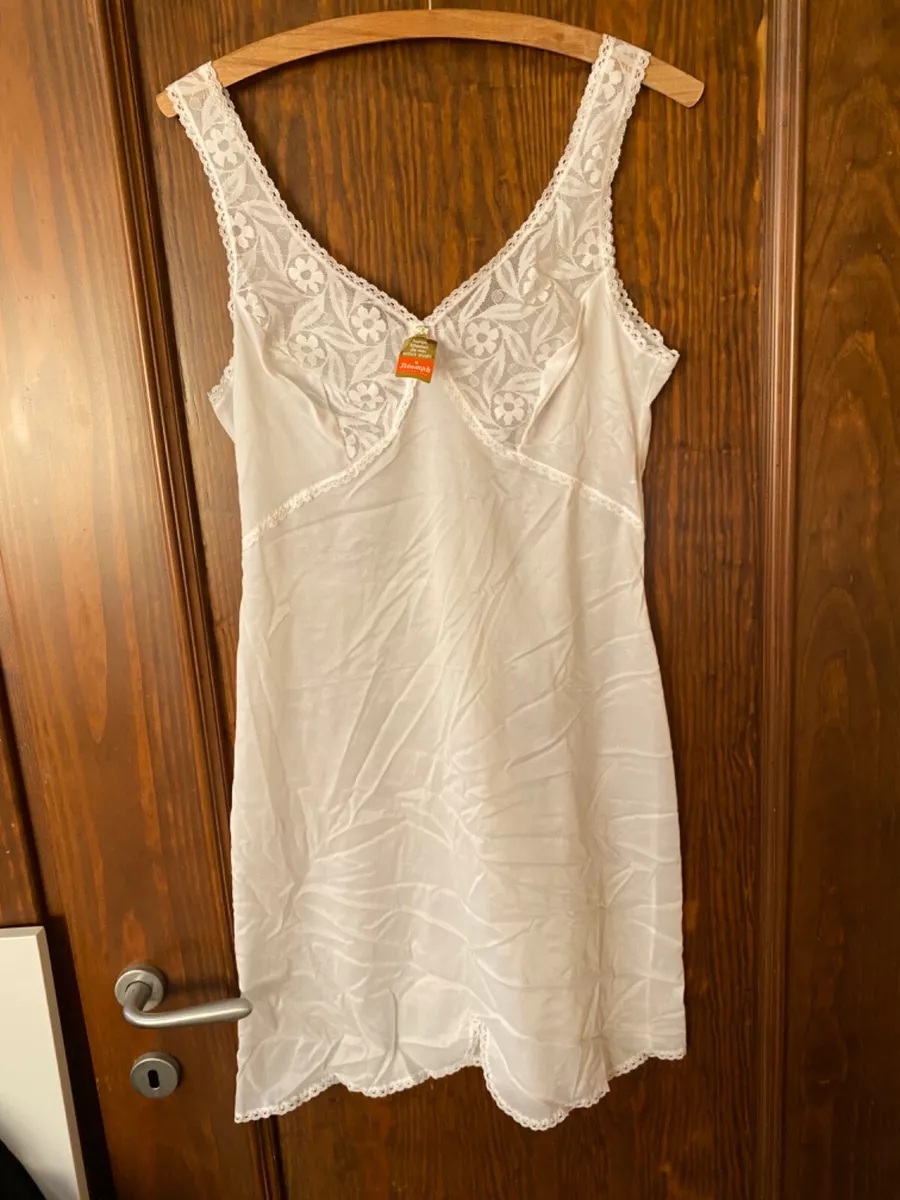 Vintage Triumph ivory Nightdress sleepwear nightgown size L