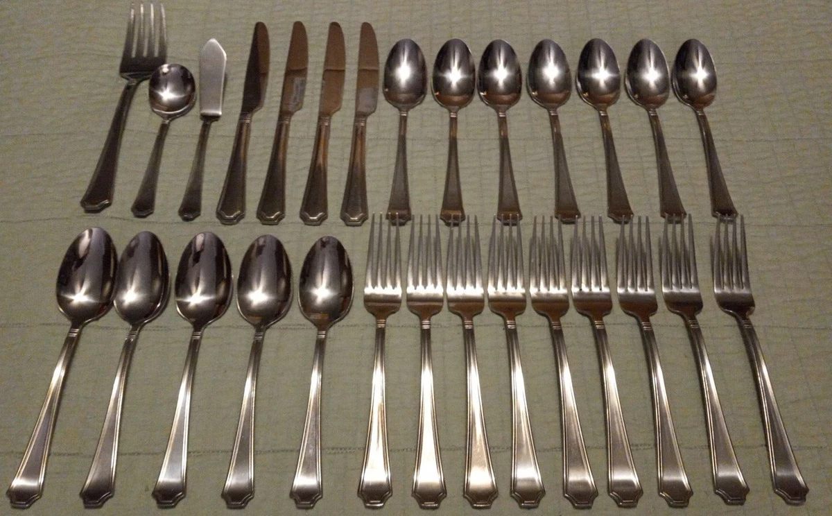 Lot Of 28 International Silver Carleigh Flatware Piece Mixed Lot