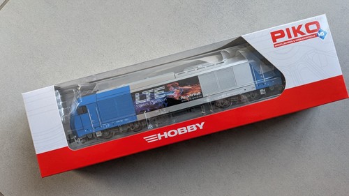 PIKO Hobby H0 Diesellok Rh2016 LTE 57989 "Rock N'Roll" Lok Nr 2016922-4 NEU/OVP | Zustand: Neu
