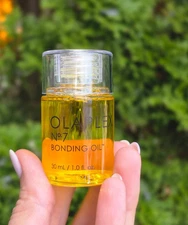 Olaplex No. 7 Bonding Oil, Concentrated High Shine Oil, Heat Protectant, 1 fl oz