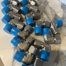 Lot Of 15 Swagelok Ss-810-2-8