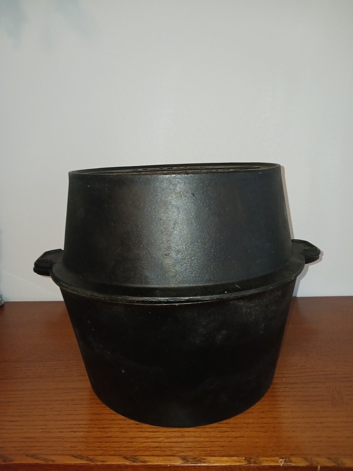 Camp Chef Cast Iron Dutch Oven Ultimate Turkey Roaster Smoker 13" NICE