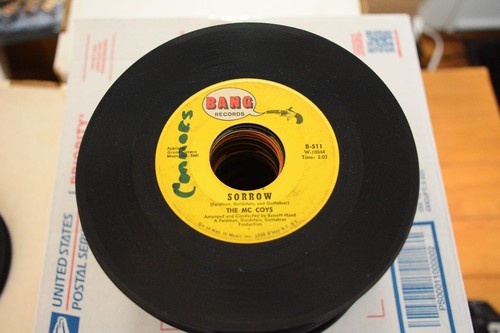 THE MCCOYS "SORROW / FEVER" 45RPM 7" VINYL RECORD VG- BANG - 第 2/4 張圖片