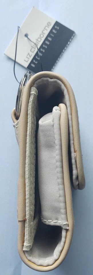 Liz Claiborne Estuche Lápiz Labial Plegado Beige con Espejo Foto 3 de 4