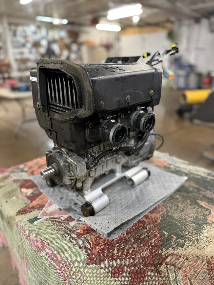 Motor SkiDoo MXZ Trail Adrenaline 380 380F 400308913 piezas de trineo americano Foto 2 de 4