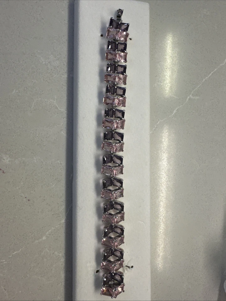 Pulsera rosa Nolan Miller circonita cúbica Amy $95 Foto 3 de 4