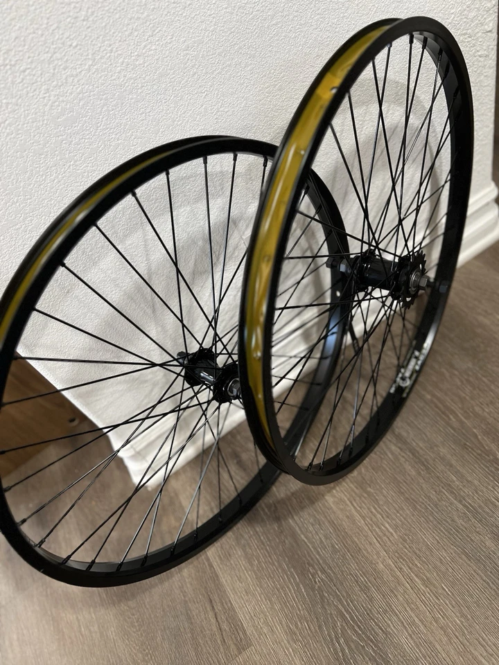 Bicicleta Weinmann 26" aleación negro cromo ruedas 36 radios montaña rusa delantera y trasera 12 g Foto 2 de 4