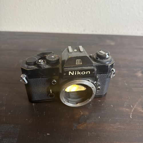 Nikon N80 AF 35mm SLR Camera *BODY* - Parts/Repair - Picture 2 of 11