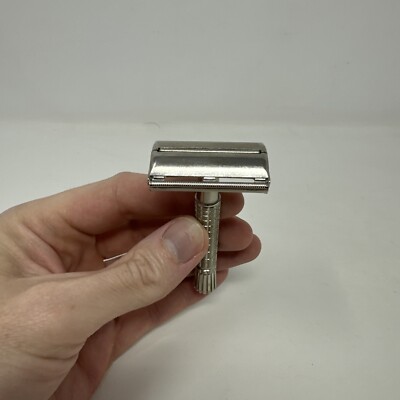 Gillette Flare Tip Super Speed  Double Edge Safety Razor - K1 1965 USA Vintage