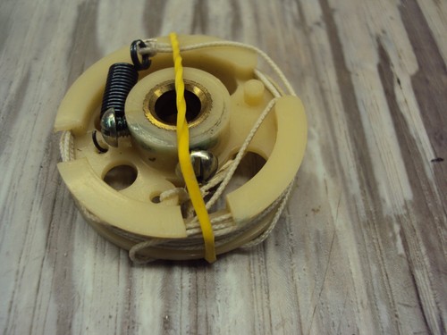 I D Electronics A3008 FM,AM,8Track Unit AM/FM White Tuner Pulley & Dial String. - Picture 2 of 3