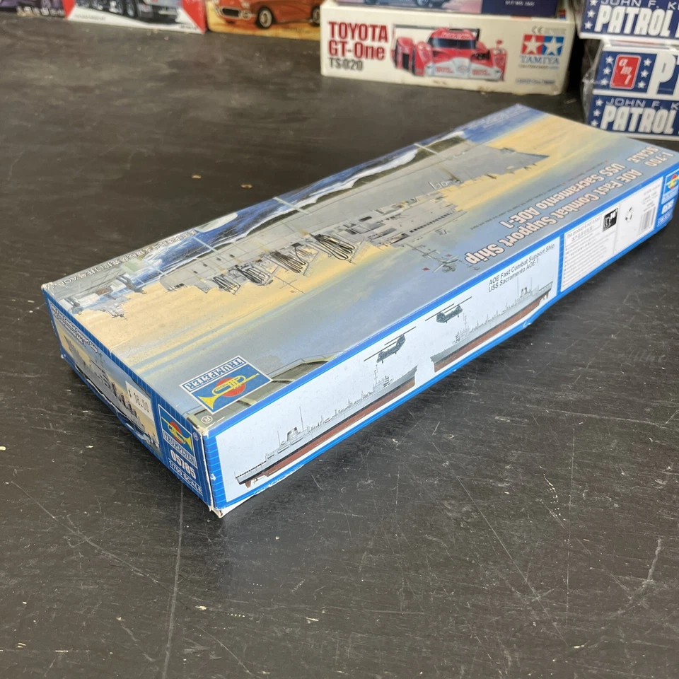 Trumpeter USS Sacramento AOE1 Fast Combat Support Ship Plastic Model 1:700 Scale - Image 4 of 4