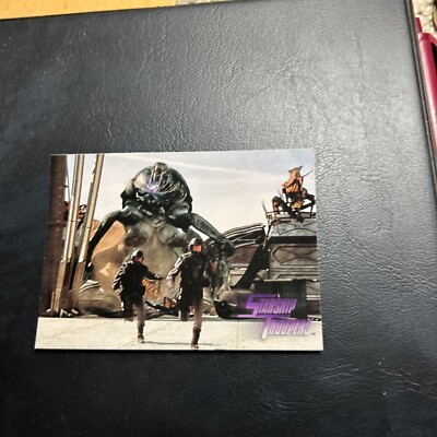11c Starship Troopers 1997 Inkworks #38 Tanker Bug Compound Falls