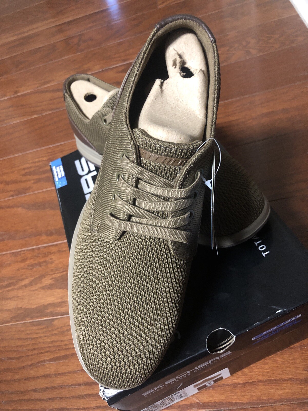 SKECHERS Darlow Velogo Taupe Brown 