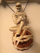 K&K Interiors Arrow Replacement Decorative Hanging Mummy and Pumpkin Halloween