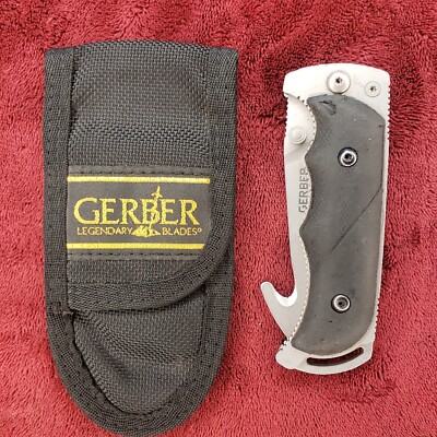   Gerber Freeman Guide Folder Knife Gut Hook with Sheath