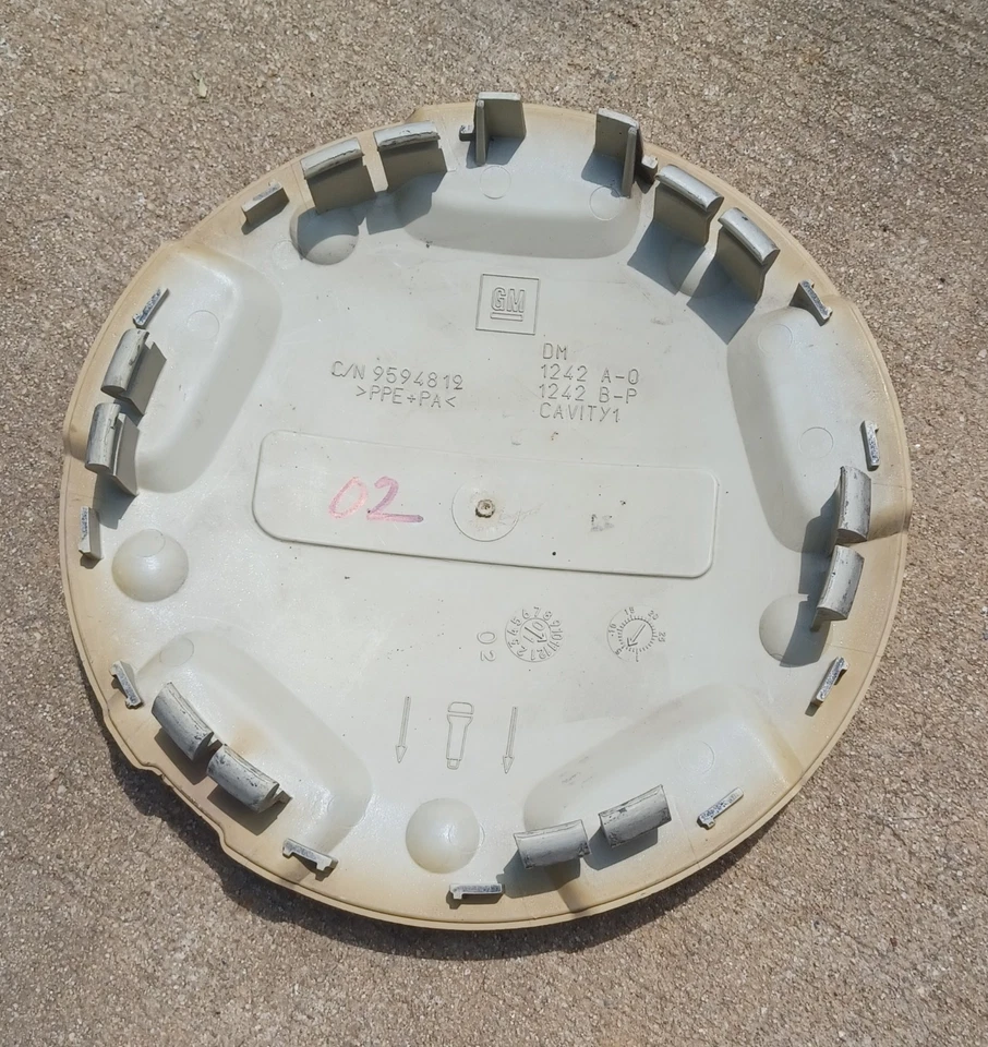 Tapa central Isuzu Ascender, 2003-2004, p/n 9594819 02 Foto 3 de 3