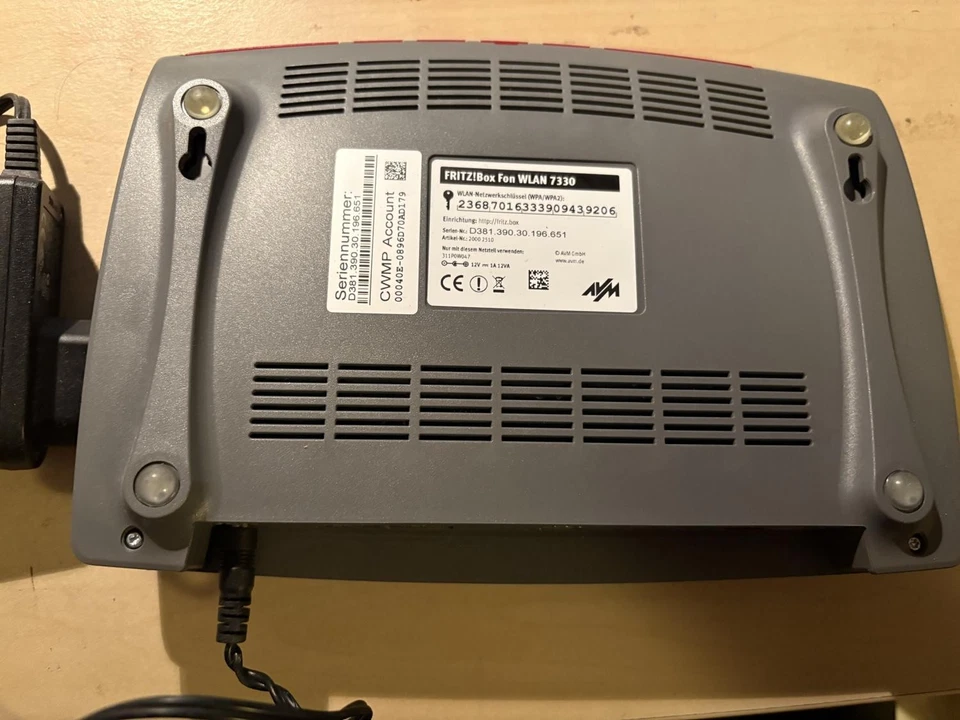 +++ AVM Fritz! Box 7330 WLAN Router Annex J All-IP DECT +++ ANSCHAUEN - Bild 2 von 2
