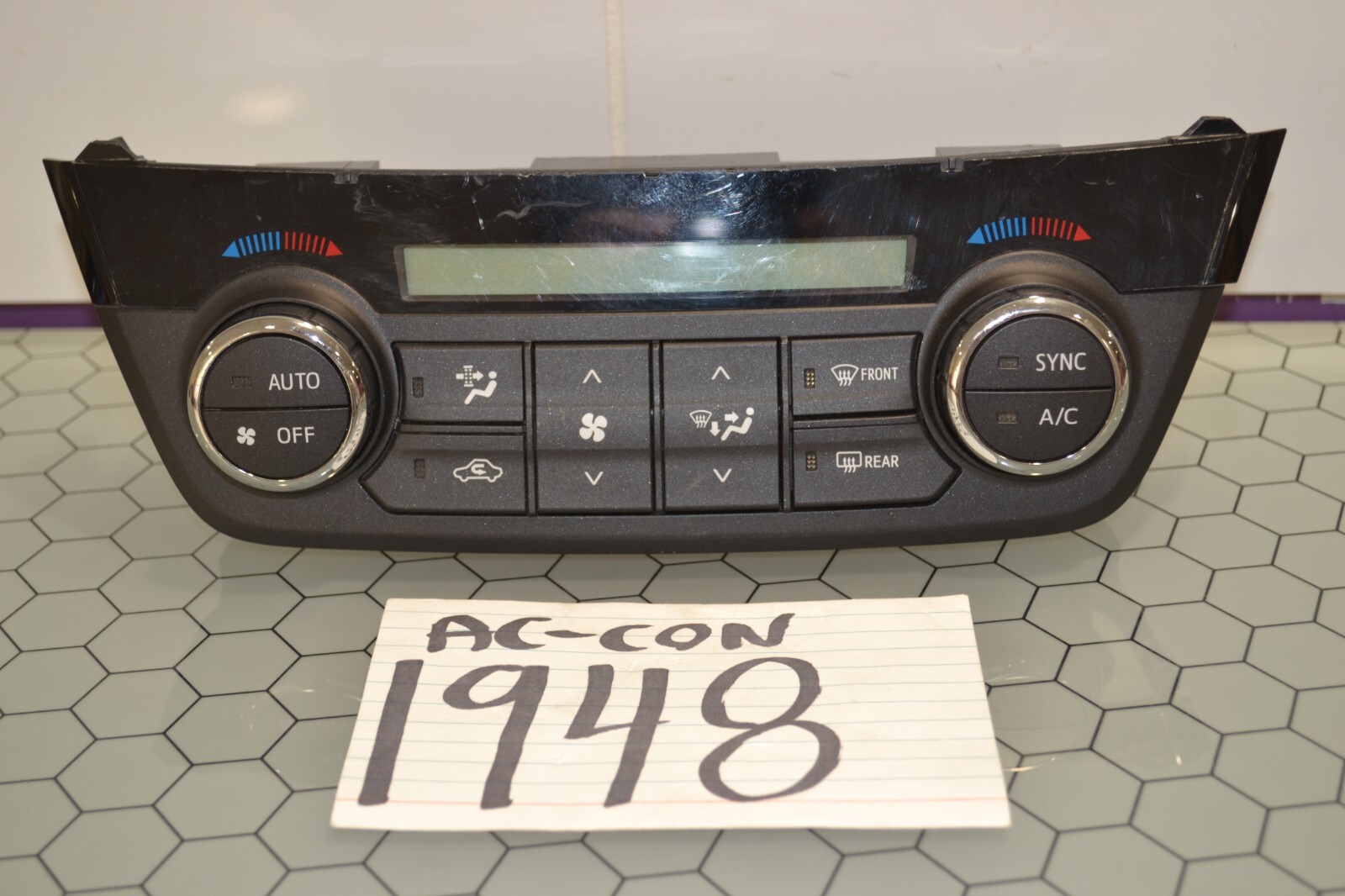 16 17 18 Toyota RAV-4 AC and Heater Control Used Stock #1948-AC