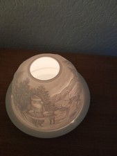 Teelichthalter aus Bisquitporzellan "Santas Reindeer" (31)