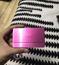 Sony Cyber-shot DSC-T700 10.1-Megapixel 4.0x Optical Zoom Digital Camera, Pink