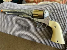 NM 1950's Hubley Model 1860 COLT .44 Revolver TOY CAP GUN 14 Inch - die cast