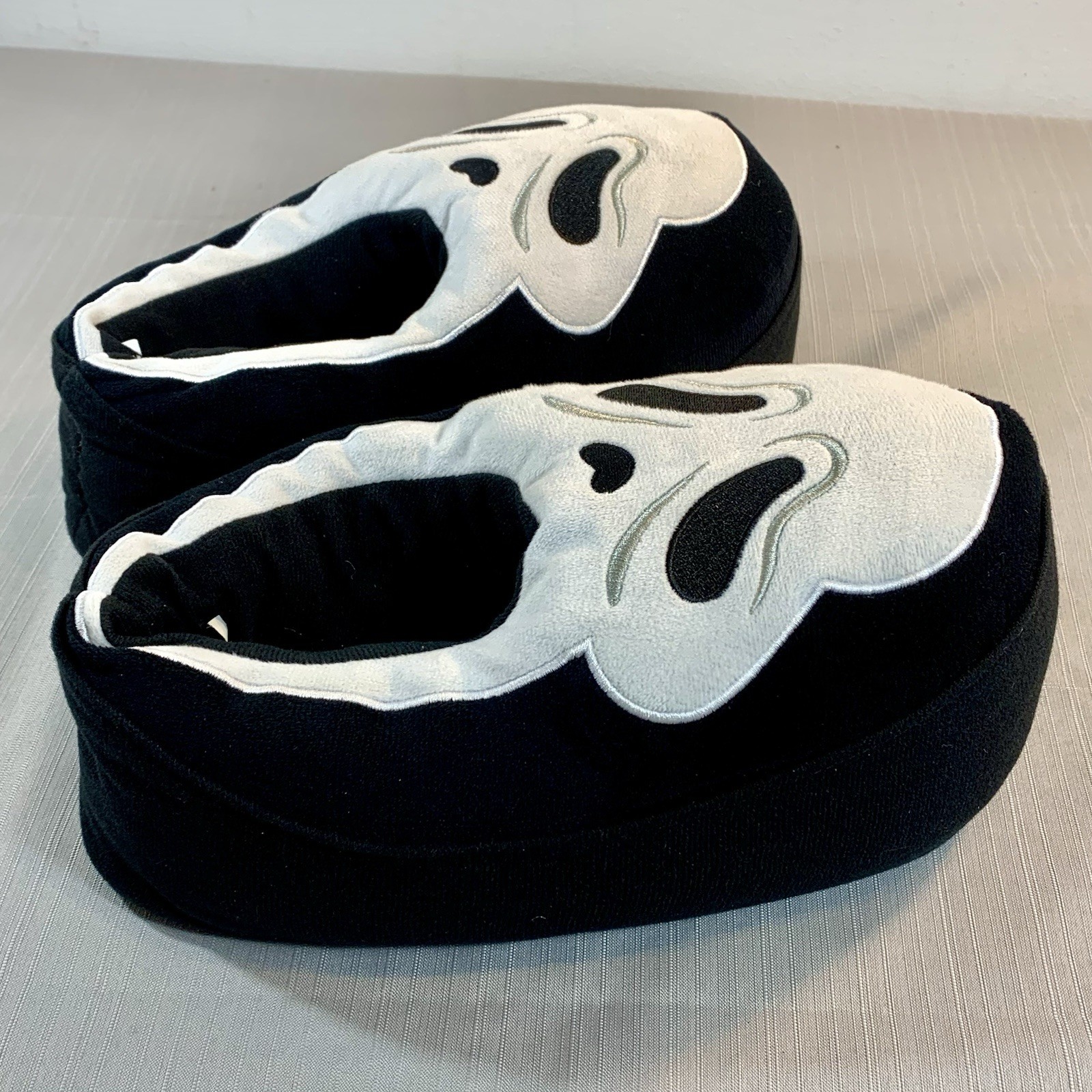 SCREAM GHOST FACE  Slippers Fun World Official Sz… - image 3
