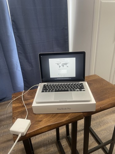 Apple 13" MacBook Pro 2015 i5 2.7GHz 256GB SSD 8GB A1502 w/ BOX *NO RESERVE