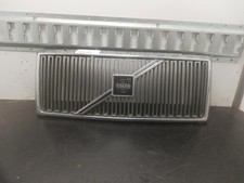 Calandre Volvo 940