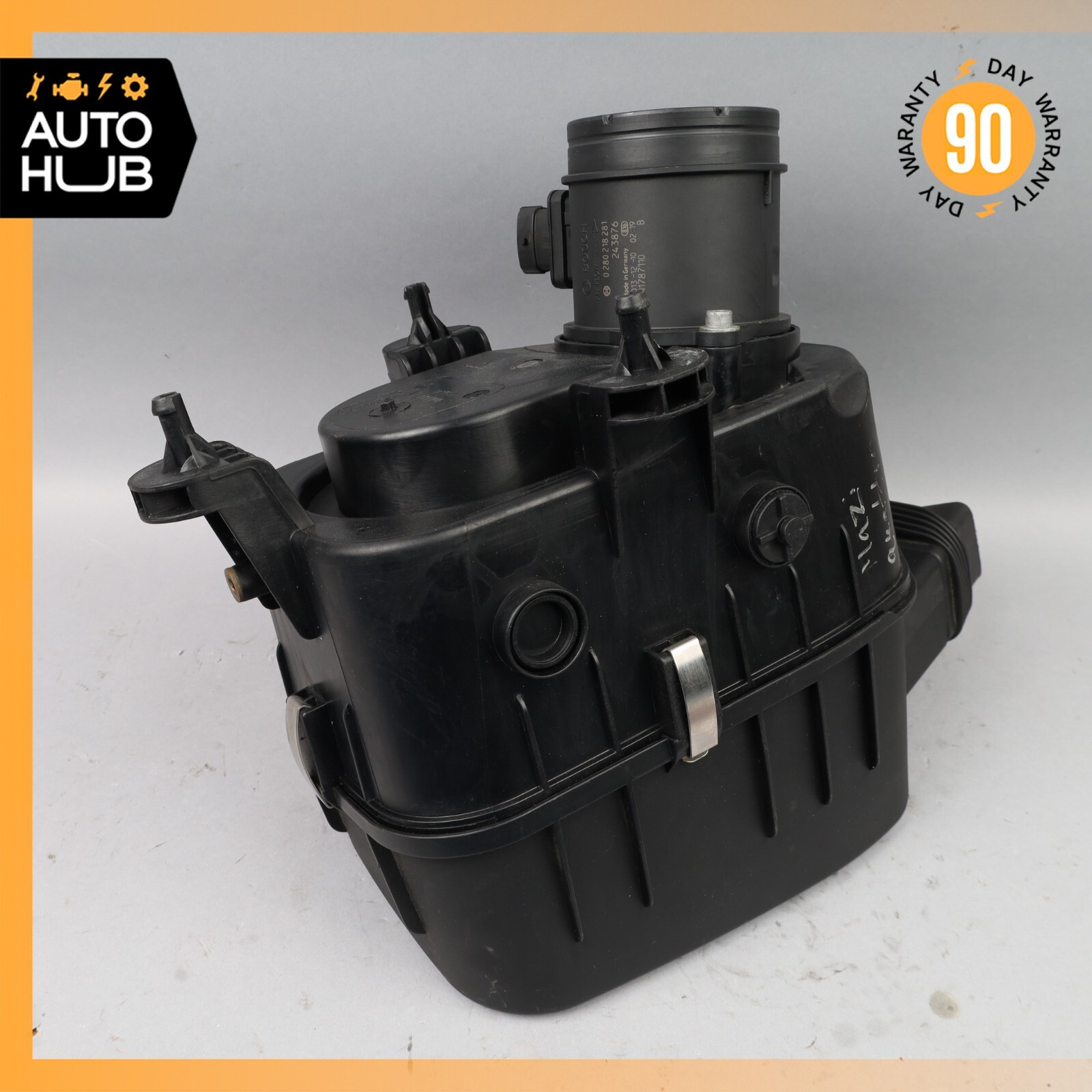14-18 Maserati Quattroporte Ghibli Engine Air Intake Filter Right 670001543 OEM