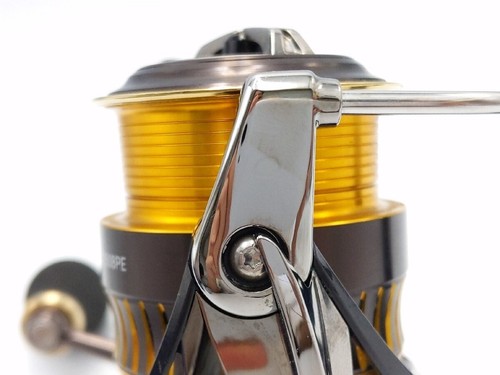 Moulinet toupie Daiwa 16 Certate 2508 PE - Photo 3/4