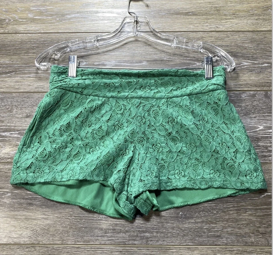 BeBop Lace Shorts Size Small Green Pull On Stretchy Waist Mid Rise - Image 4 of 4