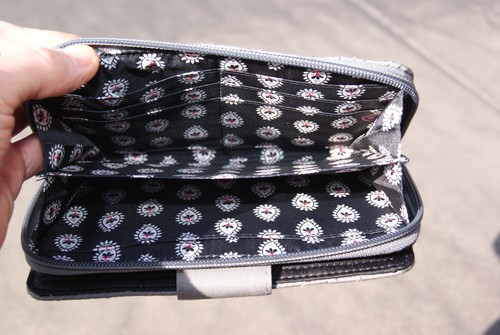 Vera Bradley Crossbody Bag and RFID Turnlock Wallet in Penguin Pair - NWT - Picture 13 of 17