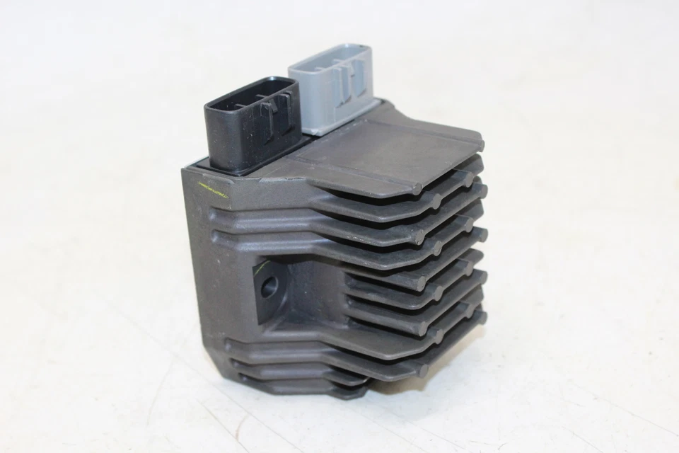 Yamaha Yzf R1 2006 rectificador regulador de voltaje Foto 4 de 4