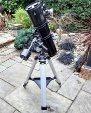 Sky-Watcher Explorer-130 EQ2 Newtonian Reflector F/900 Telescope - Barlow Len 2X