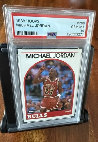 Pristine 1989 NBA Hoops MICHAEL JORDAN Chicago Bulls #200 Card PSA 10 GEM MINT