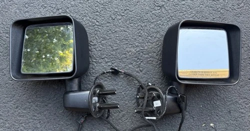 jeep Wrangler 07-18 heated oem pair of Side mirrors