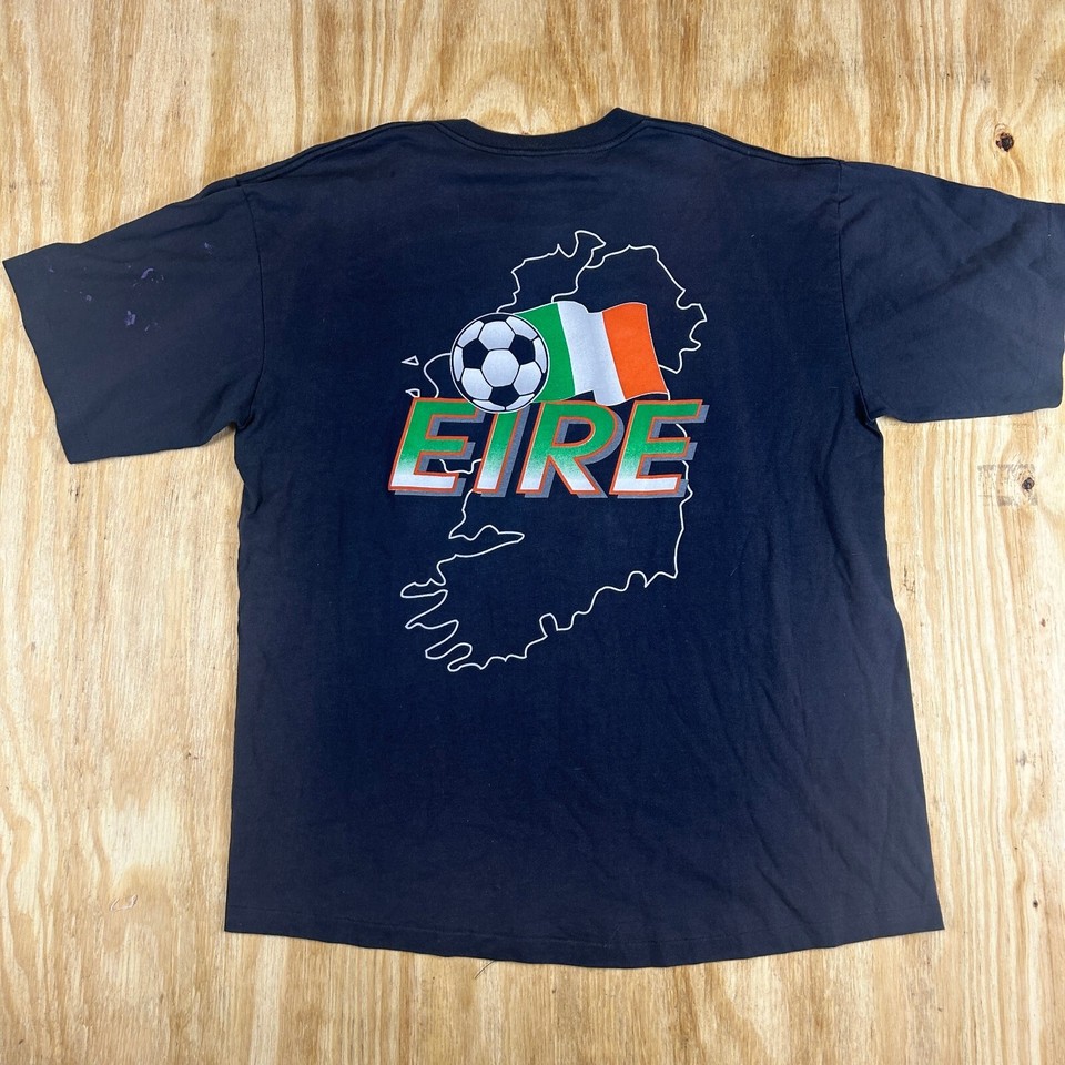 Vintage USA Trench EIRE 1994 World Cup Soccer Crew Neck Men's TShirt