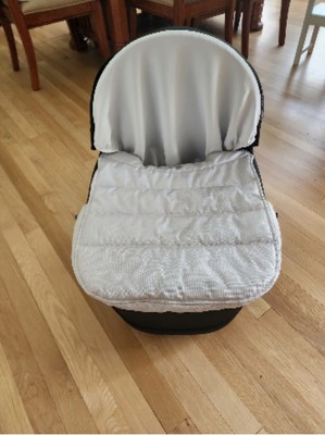 Orbit Baby G3 Bassinet   Cradle in Black/gray And White