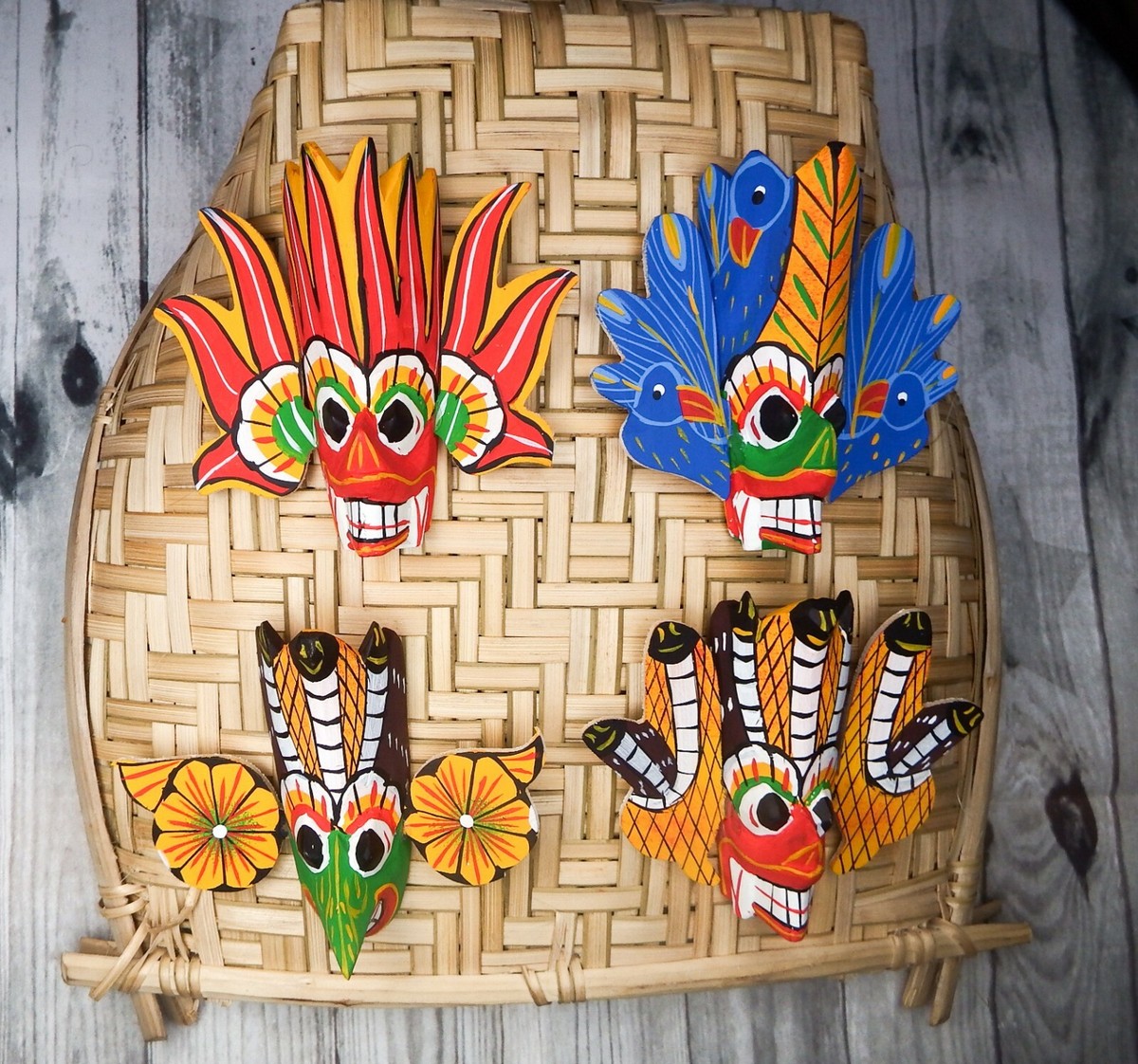伝統的な木製マスク 多色 スリランカ Set of 4 Sri Lankan Handmade Traditional Tiki Wooden Mask 4