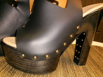 Givenchy - Stud-Embellished Platform Sandals Size: 36/ 6 