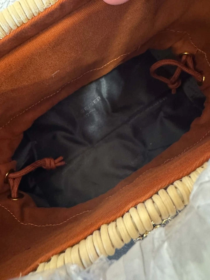 Kurt Geiger London Wicker Straw & Leather Basket Crossbody Bag Dust Bag - Image 3 of 3