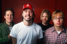 Foo Fighters Chris Shiflett Dave Grohl Taylor Hawkins Nate Mendel - Old Photo 7